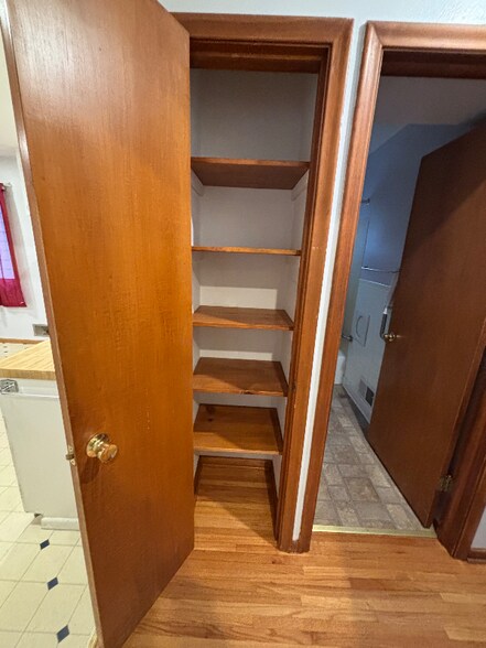 Building Photo - 2057 Emerald Ln