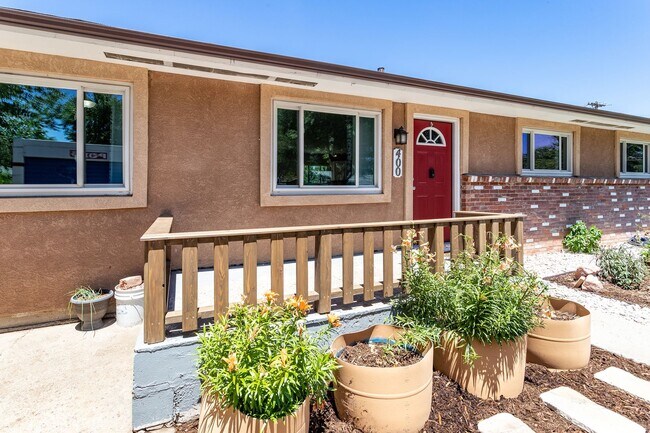 Building Photo - Charming 3BR Home with Updated Amenities &...