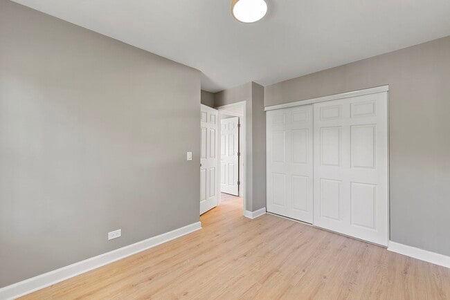 Building Photo - 7753 W Emerald Ct