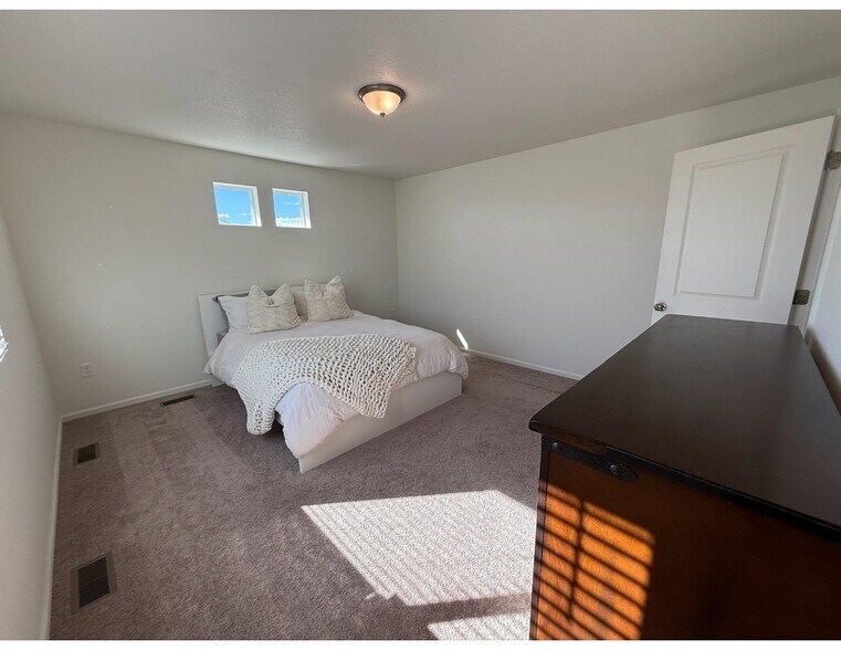 Master Bedroom - 6027 Notch Top Way