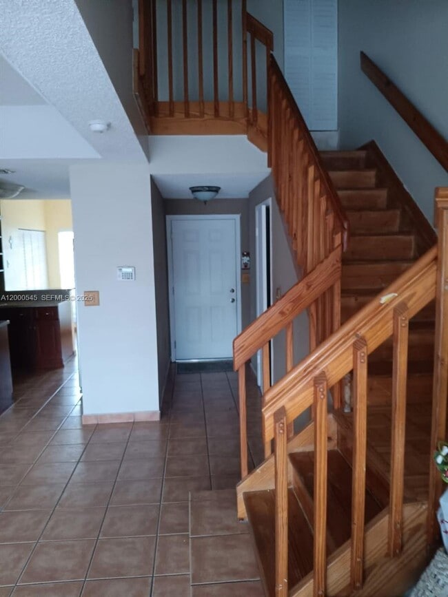 Building Photo - 14345 SW 57th Ln