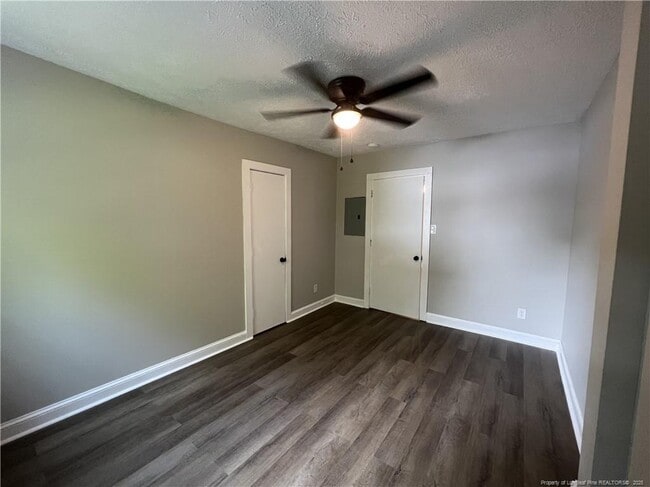Building Photo - 807 Branson St