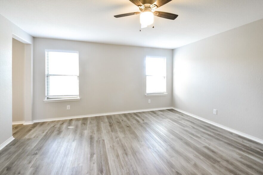 Building Photo - 6839 Loma Blanca