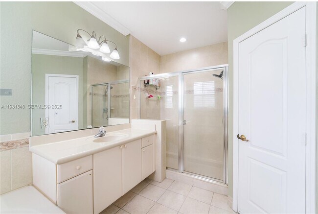 Building Photo - 200 SW 87th Path