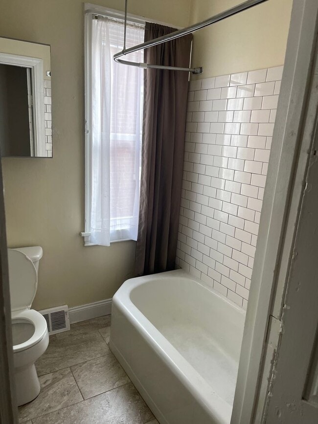 Building Photo - 3 Bedroom home in Carlisle PA!