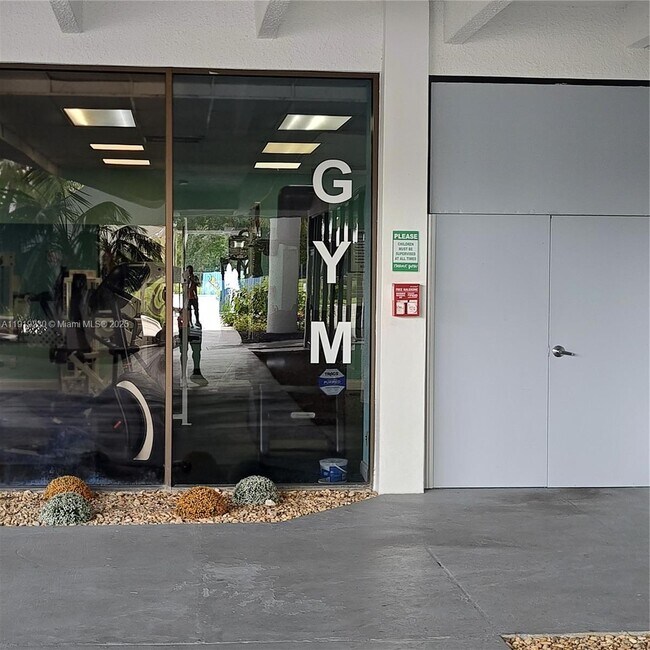 Building Photo - 7051 Environ Blvd