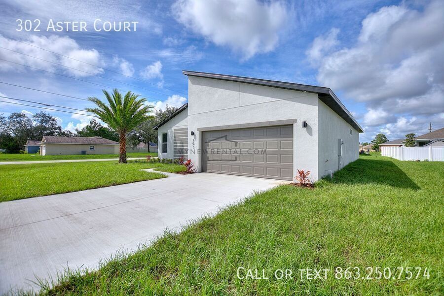 Building Photo - 302 W Aster Ct