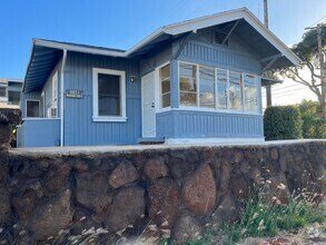 Building Photo - Waialae Vinoya