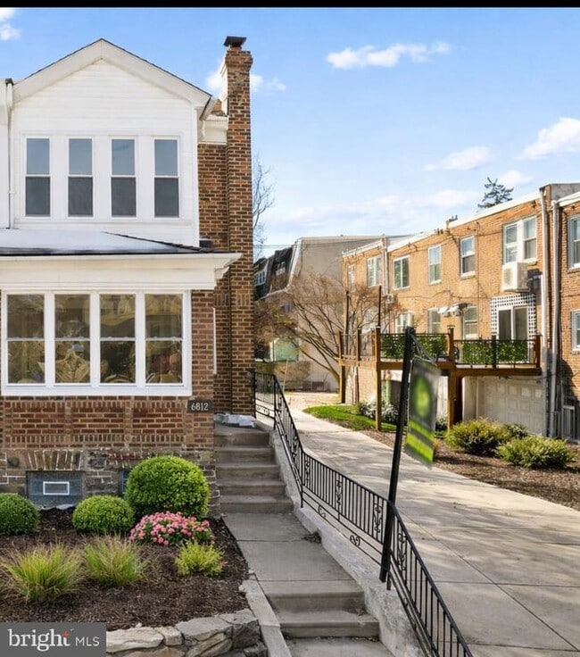 Building Photo - 6812 Sprague St