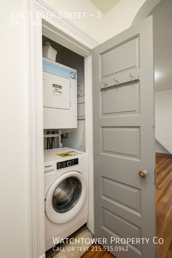 Building Photo - 338 S 15th St