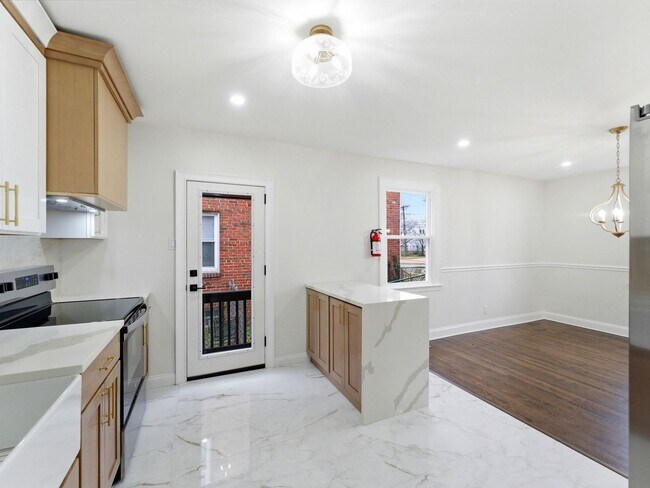 Building Photo - Newly Renovated Pennsauken Rental with Sunroom-Style Back Room, Glass Wall & Basement