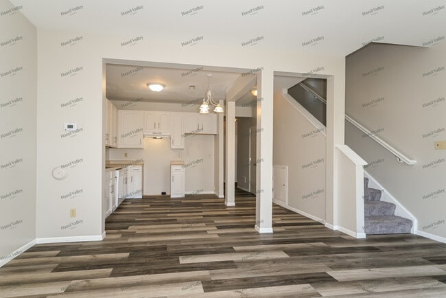 Building Photo - 4947 Heritage Heights Cir