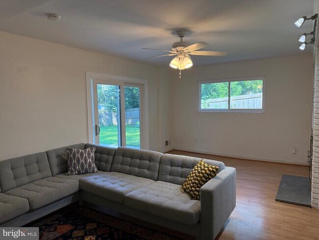 Building Photo - 5628 Alta Vista Rd
