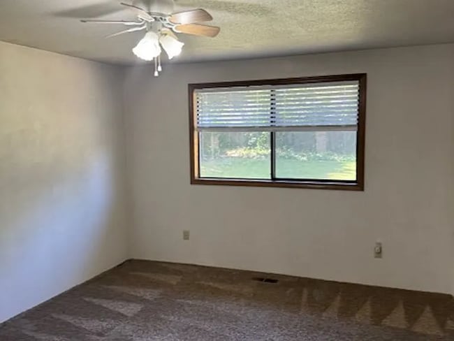 Building Photo - 3228 Century Way