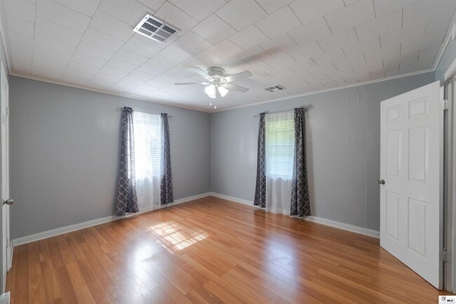 Building Photo - 4035 Tisdale Rd