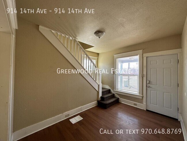 Building Photo - 914 14th Ave