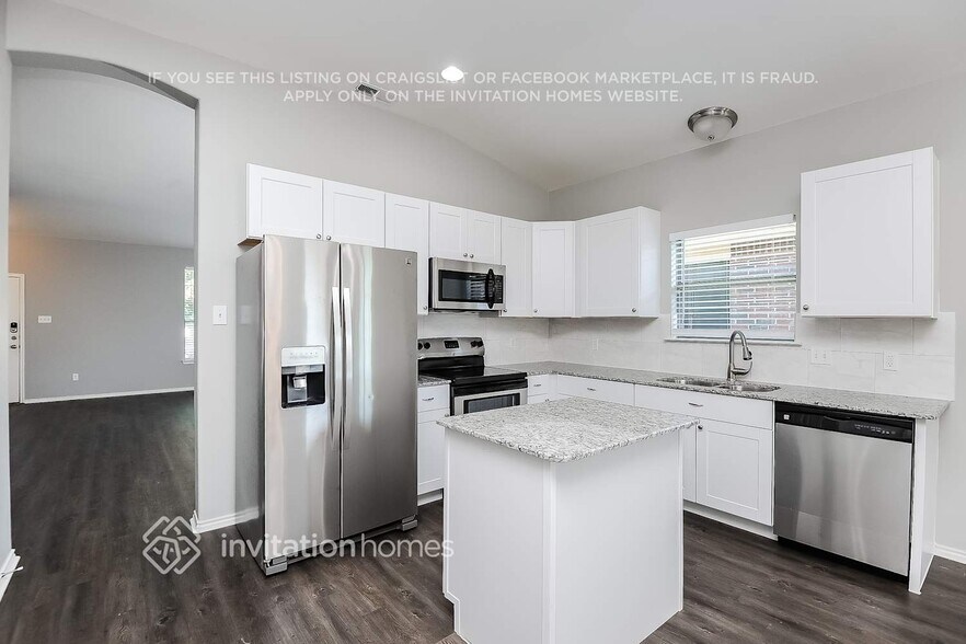 Building Photo - 8520 Muir Dr