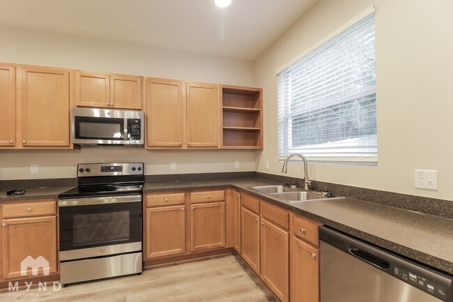 Building Photo - 2724 Breezy Meadow Rd
