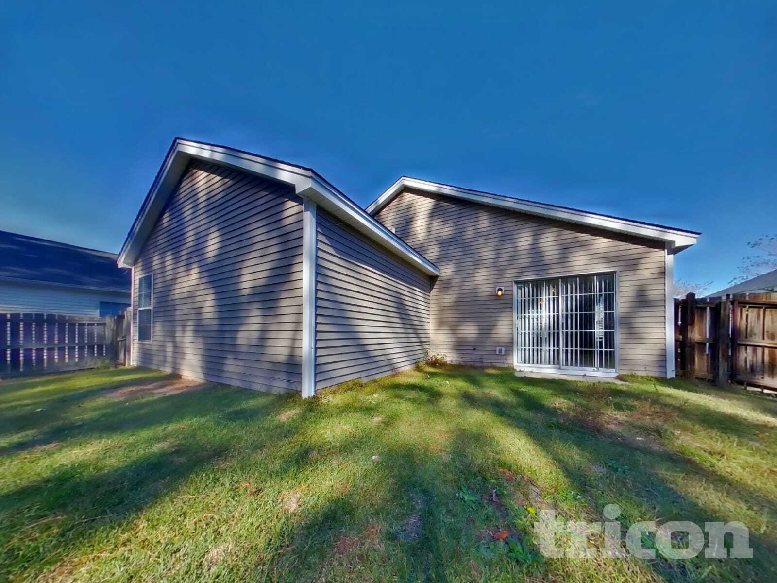 Building Photo - 156 Springway Dr