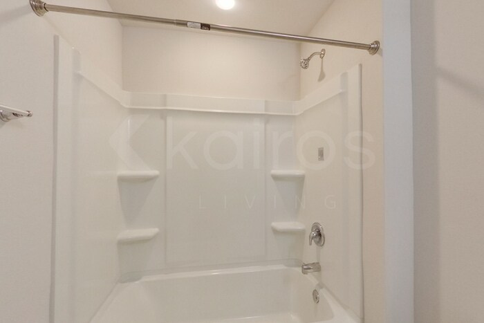 Building Photo - 4682 Malay Cir