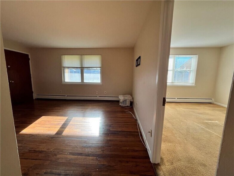 Building Photo - 70 Carroll Ave