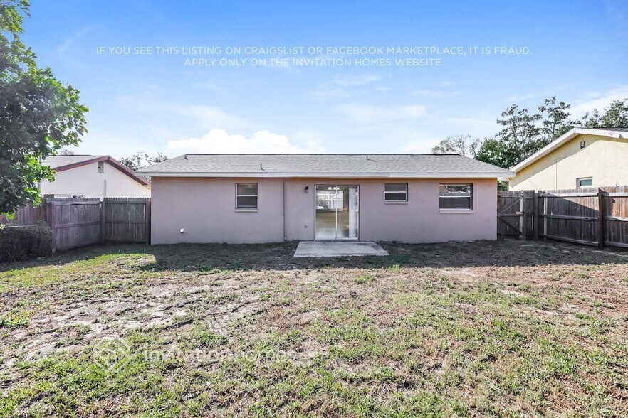 Building Photo - 11447 Walsingham Rd