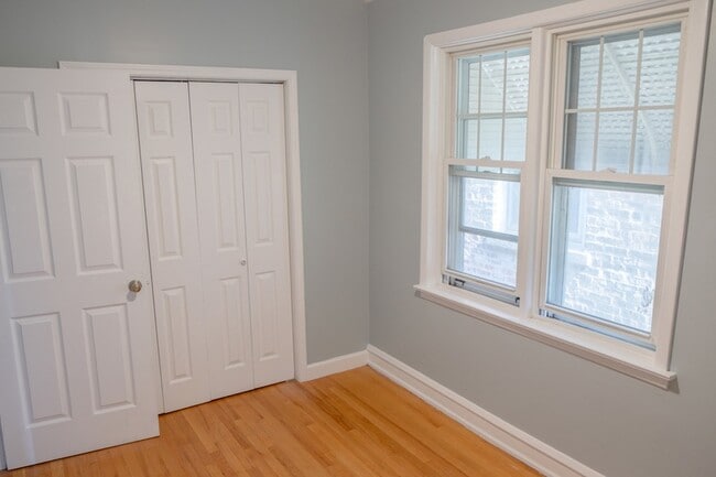 Building Photo - 5445 W 64th St