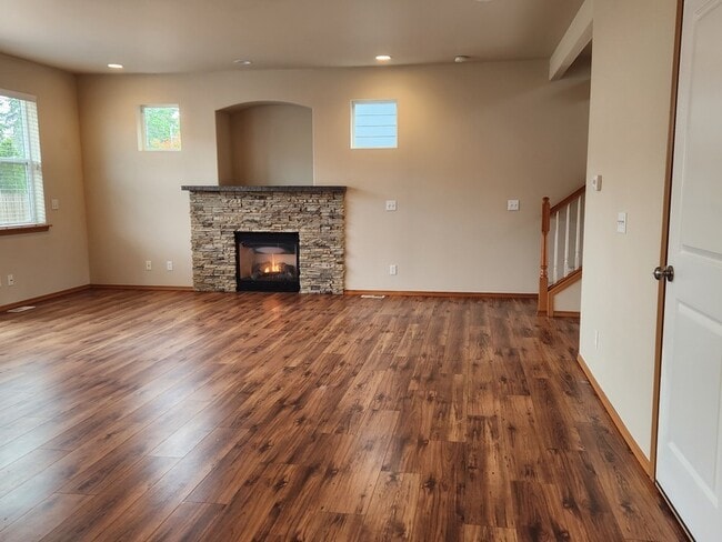 Building Photo - 2715 93rd Pl SE