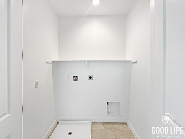 Building Photo - RV: Brand-New Luxury 4BR Home in Menifee | 1,650 Sq Ft | Never Lived In