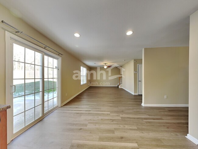 Building Photo - 129 Midwood Rd