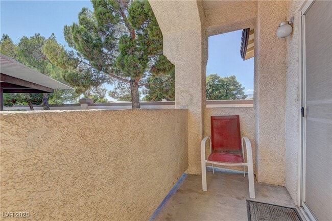 Building Photo - 7250 White Dove Dr