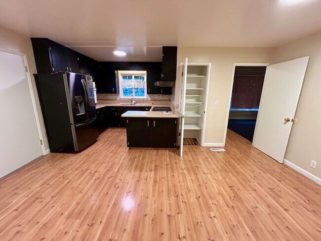Building Photo - 1653 Los Gatos Way