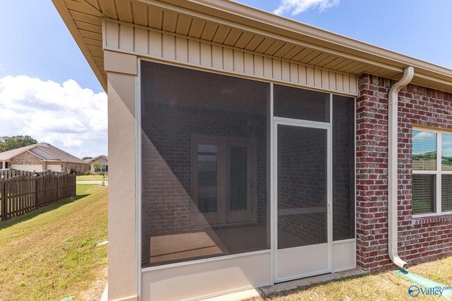 Building Photo - 290 Caudle Dr