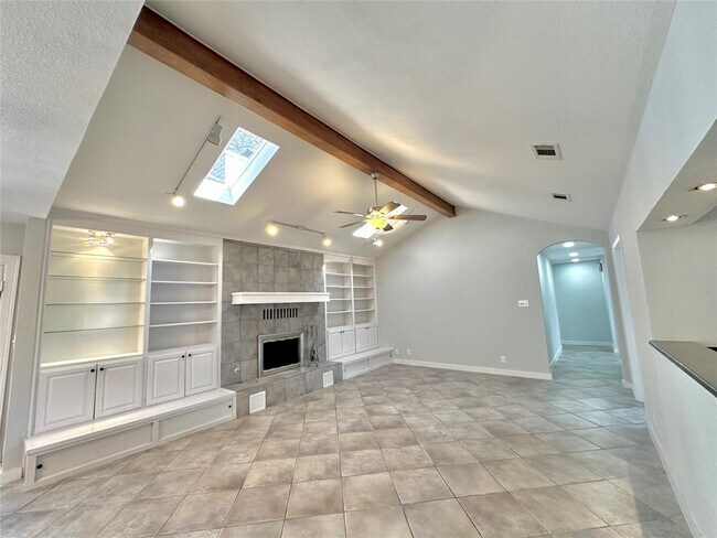 Building Photo - 11740 D-K Ranch Rd