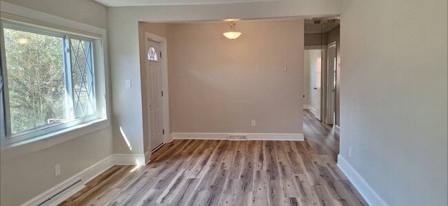 Building Photo - 20405 Williams St