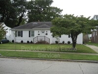 Building Photo - 725 Carolina Ave