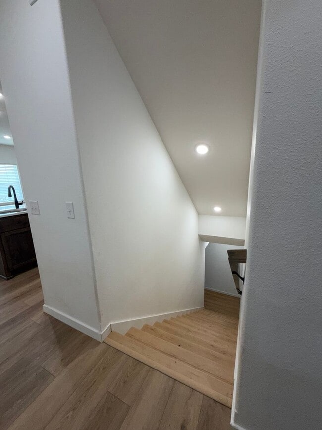 Building Photo - REMODELED 5 Bedroom | 3 Bathroom | 3 Car Garage HOME -- 3,554 sqft | BASEMENT! | NIXA SCHOOLS | F...