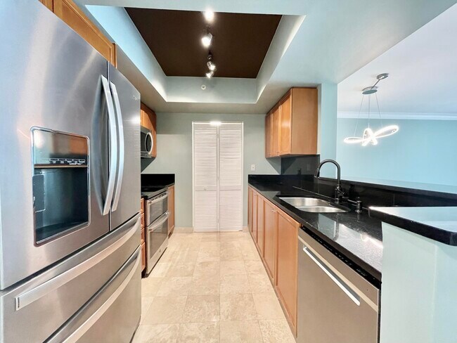 Building Photo - 99 SE Mizner Blvd