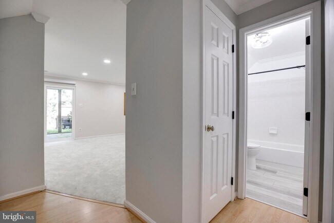 Building Photo - 5610 Gosling Ct