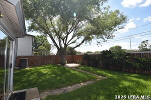 Building Photo - 83 Viking Oak