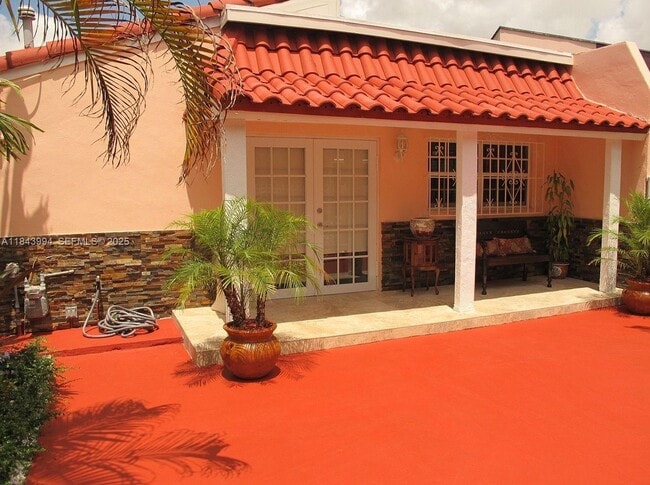 Building Photo - 636 NW 11th St