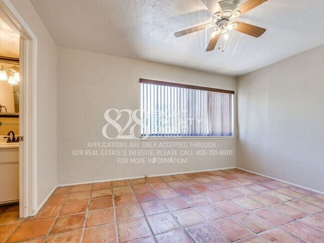 Building Photo - *AVAILABLE NOW!* Spacious 3 Bed/2.5 Bath Condo in East Norman!
