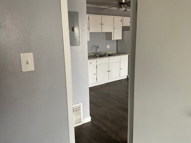 Building Photo - 806 McCauley Blvd