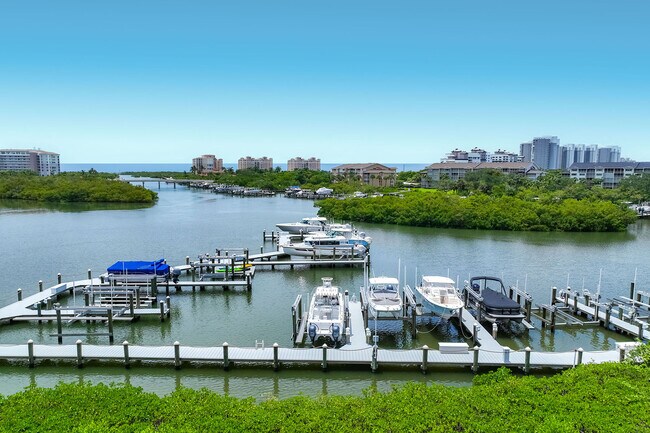 Building Photo - 420 Cove Tower Dr