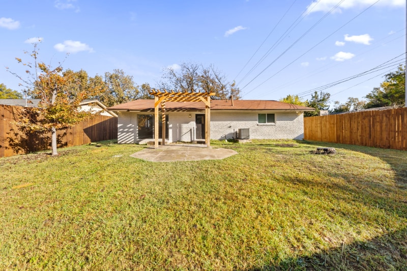 Building Photo - 605 Melrose Dr