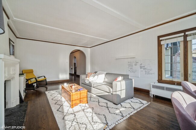 Building Photo - 1443 Bonnie Brae Pl
