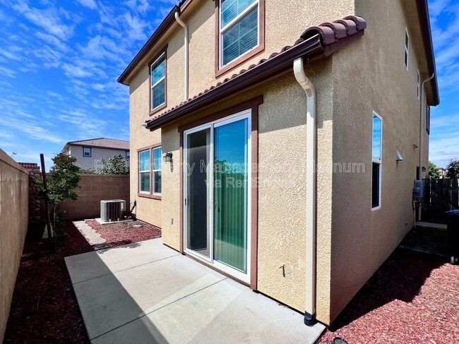 Building Photo - 3704 Savant Ln