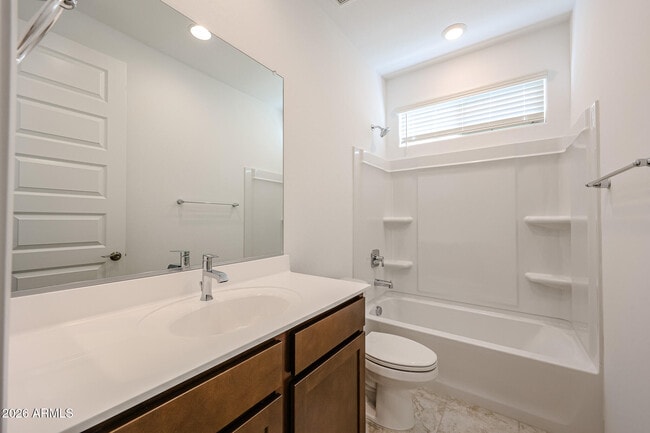 Building Photo - 14752 W Smoketree Dr