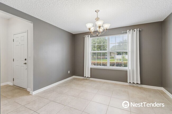Building Photo - Beautiful Amelia Concourse Home!