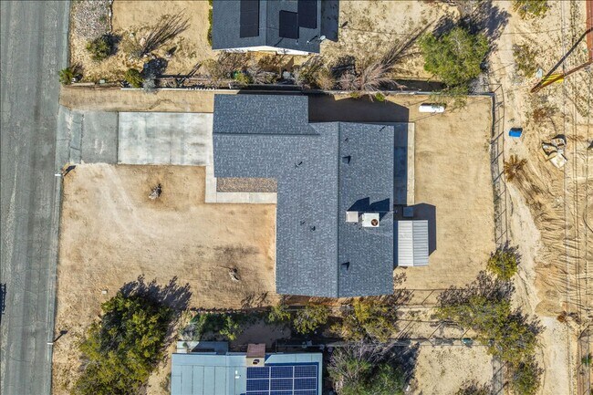 Building Photo - 3 Bedroom in Indian Cove Neighborhood